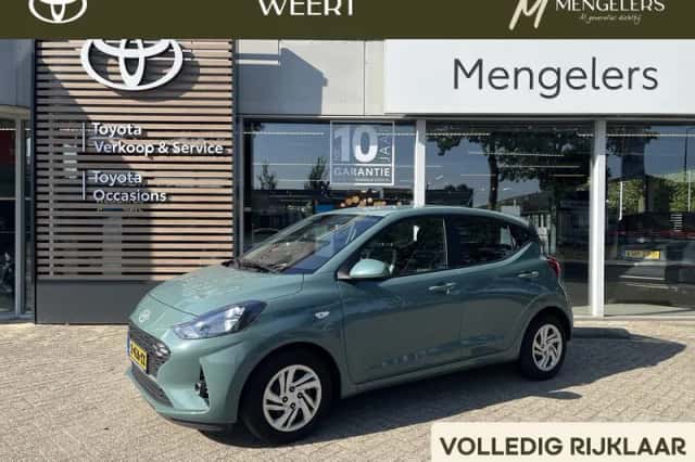 Hyundai i10 (2023) thumbnail 1
