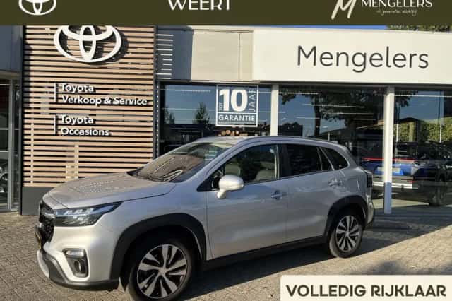 Suzuki S-Cross (2023) thumbnail 1