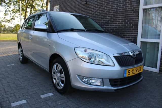 Škoda Fabia (2014) thumbnail 2