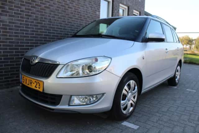 Škoda Fabia (2014) thumbnail 3