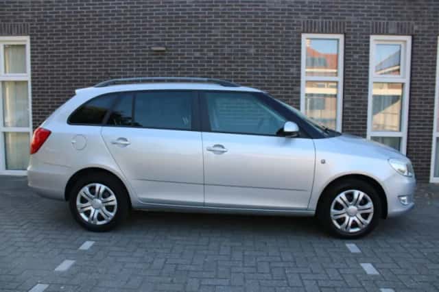 Škoda Fabia (2014) thumbnail 4