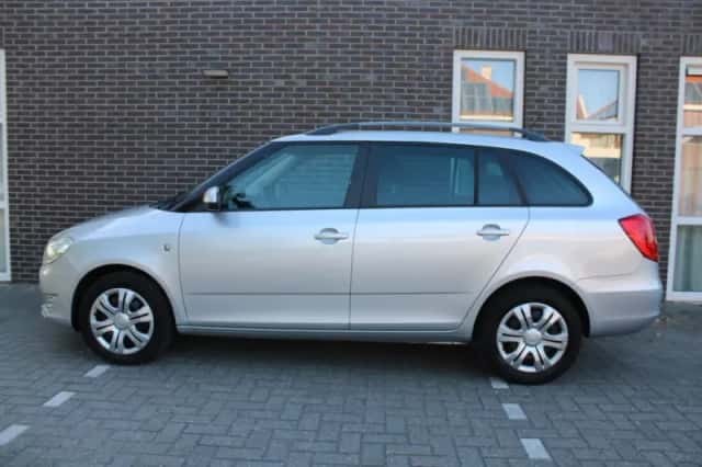 Škoda Fabia (2014) thumbnail 5