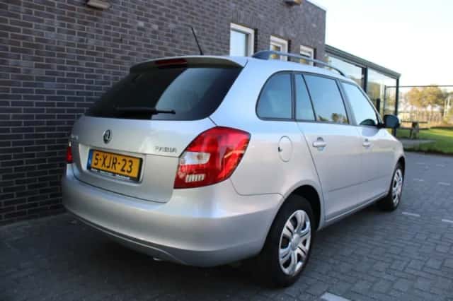 Škoda Fabia (2014) thumbnail 6
