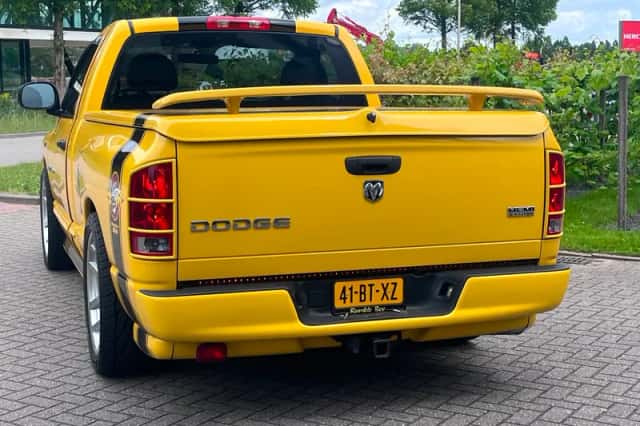 Dodge RAM (2004) thumbnail 5