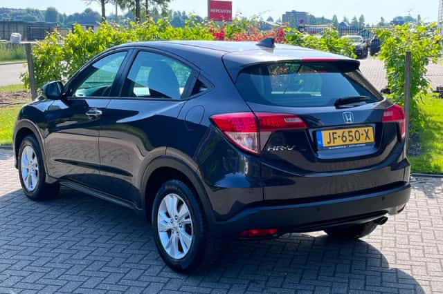 Honda HR-V (2016) thumbnail 5
