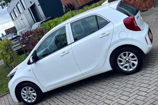 Kia Picanto (2019) thumbnail 3