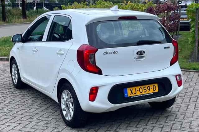 Kia Picanto (2019) thumbnail 5