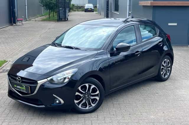 Mazda 2 (2018) thumbnail 2