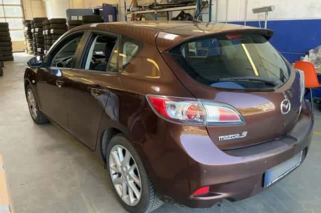Mazda 3 (2012) thumbnail 2