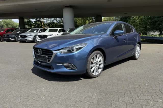 Mazda 3 (2017) thumbnail 1