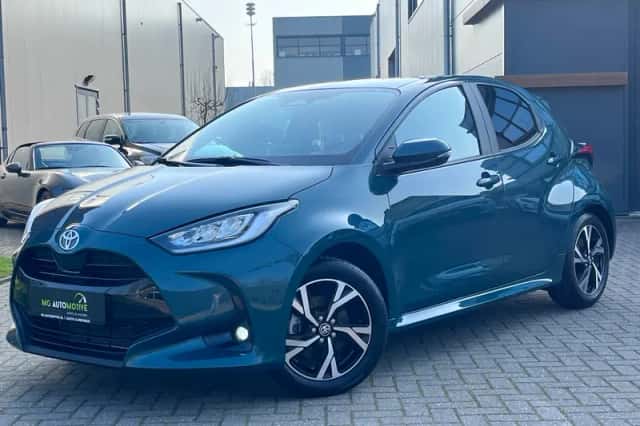 Toyota Yaris (2025) thumbnail 1