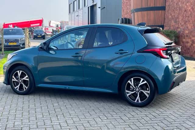 Toyota Yaris (2025) thumbnail 4
