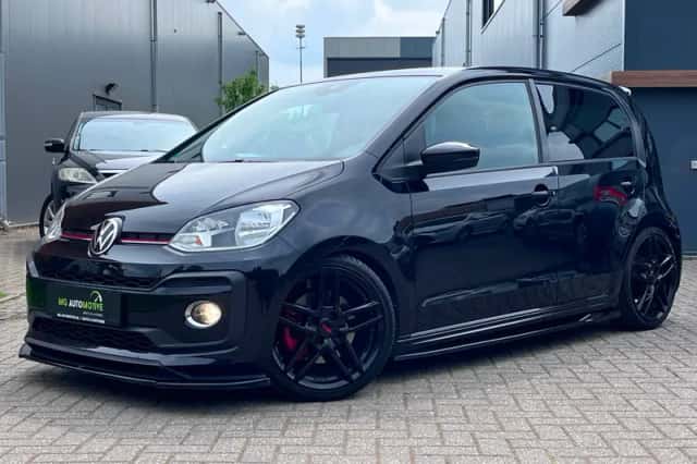 Volkswagen Up! (2020) thumbnail 1