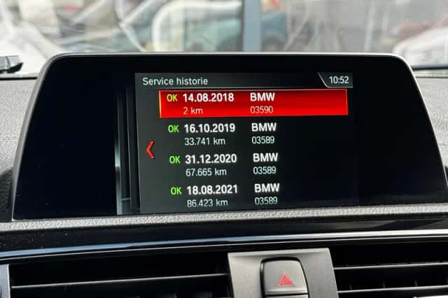 BMW 1-Serie (2018) thumbnail 3