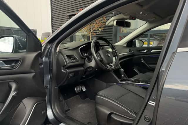 Renault Mégane (2020) thumbnail 5