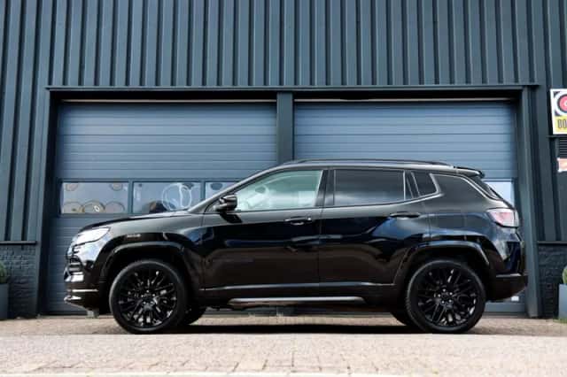 Jeep Compass (2022) thumbnail 3