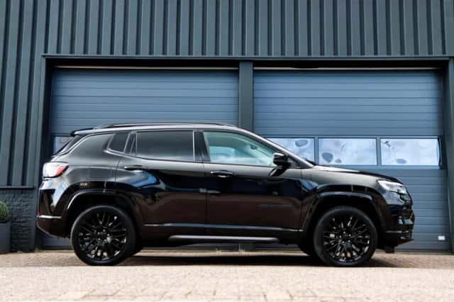 Jeep Compass (2022) thumbnail 4