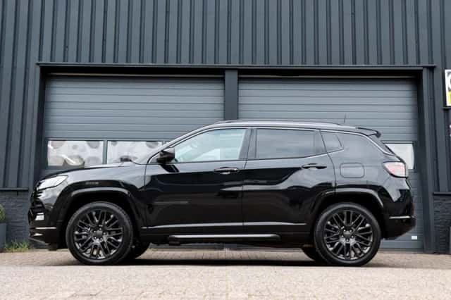 Jeep Compass (2021) thumbnail 3