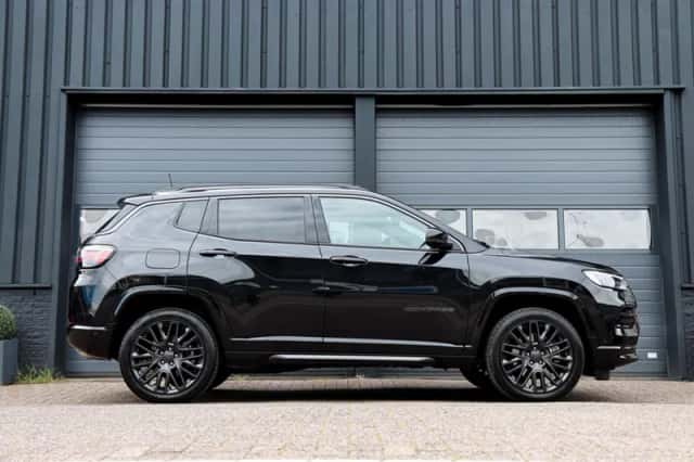 Jeep Compass (2021) thumbnail 4