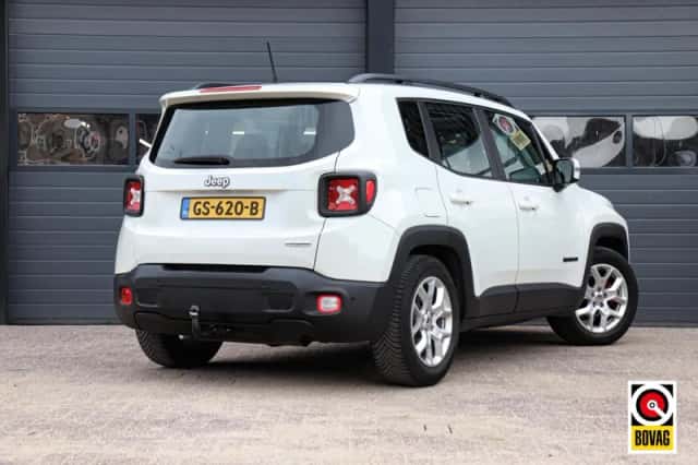 Jeep Renegade (2015) thumbnail 4