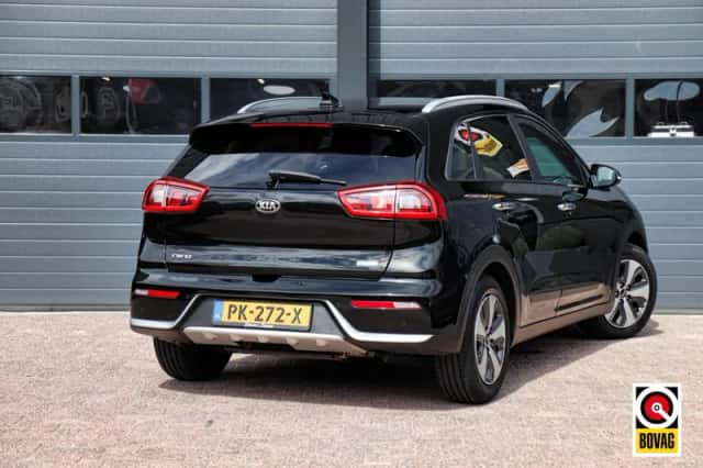 Kia Niro (2017) thumbnail 4