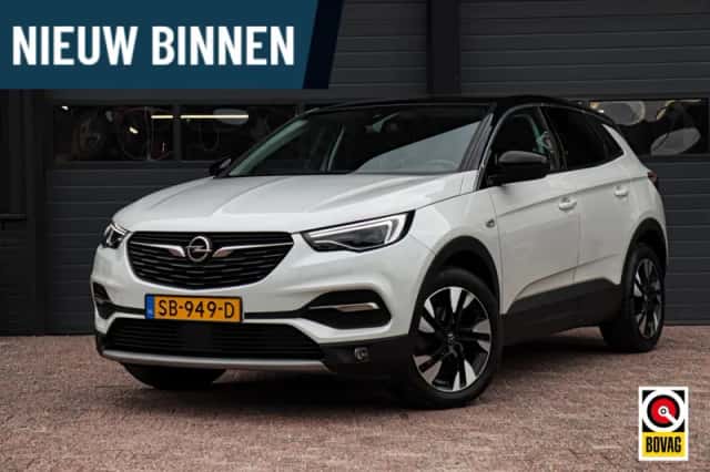 Opel Grandland X (2018) thumbnail 1