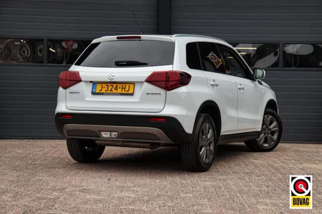 Suzuki Vitara (2020) thumbnail 5