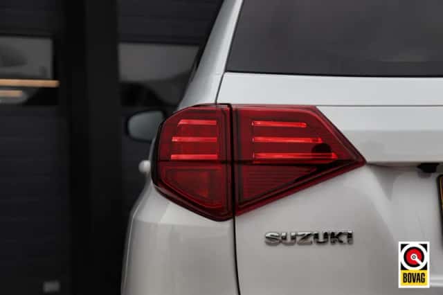 Suzuki Vitara (2020) thumbnail 6