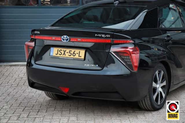 Toyota Mirai (2021) thumbnail 6