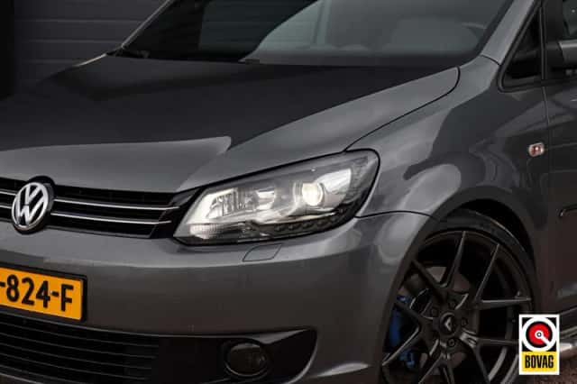 Volkswagen Caddy (2013) thumbnail 5