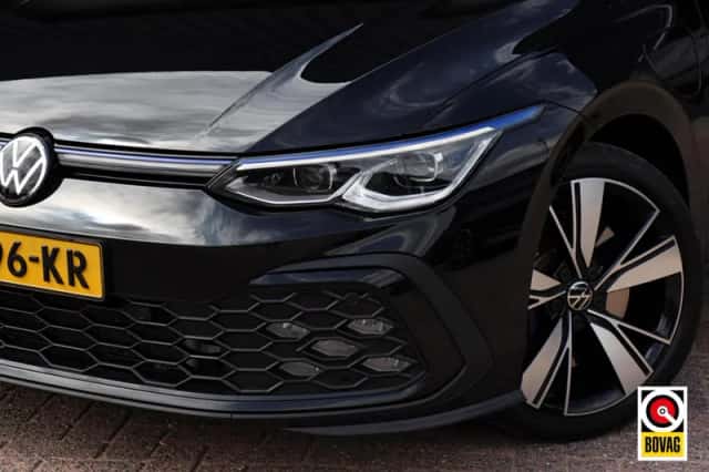 Volkswagen Golf (2021) thumbnail 6