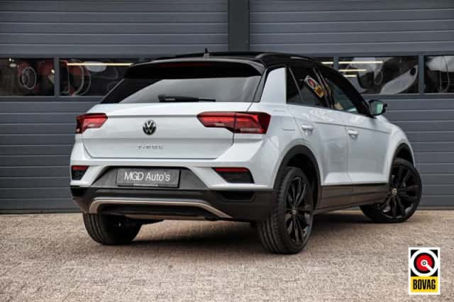 Volkswagen T-Roc (2021) thumbnail 5
