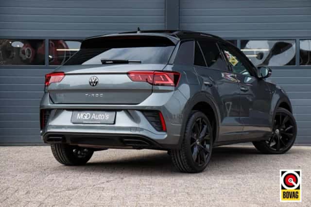 Volkswagen T-Roc (2023) thumbnail 5