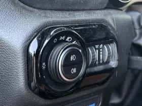 Jeep Wrangler (2019) thumbnail 15