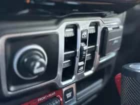 Jeep Wrangler (2019) thumbnail 23