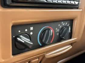 Jeep Wrangler thumbnail 23