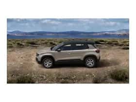Jeep Avenger (2025) thumbnail 3
