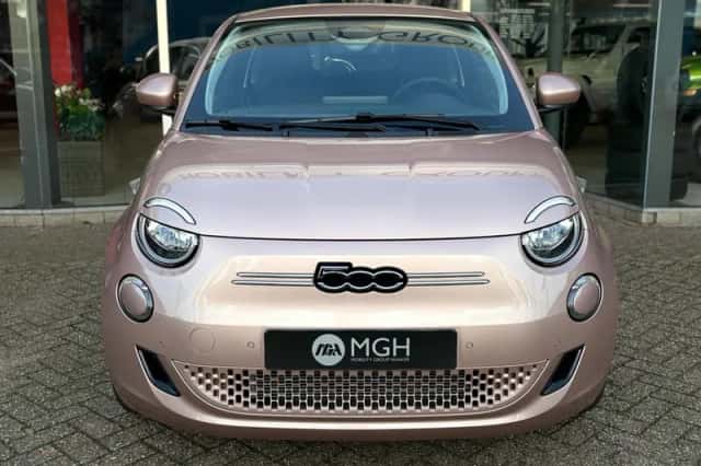 Fiat 500 (2015) thumbnail 3