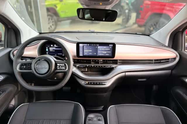 Fiat 500 (2015) thumbnail 4