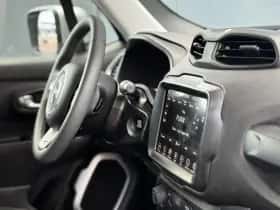 Jeep Renegade (2018) thumbnail 2