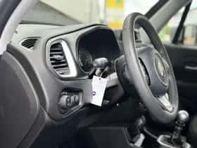 Jeep Renegade (2018) thumbnail 12