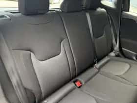 Jeep Renegade (2018) thumbnail 16
