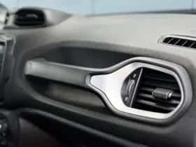 Jeep Renegade (2018) thumbnail 27