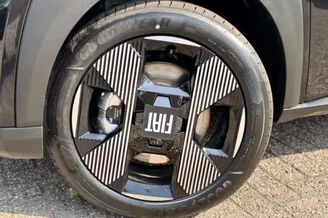 Fiat Grande Panda (2024) thumbnail 4