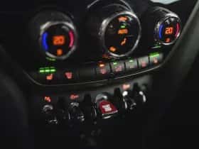 MINI Countryman (2017) thumbnail 23