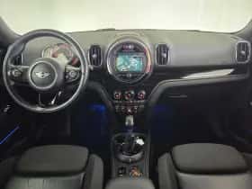 MINI Countryman (2017) thumbnail 4