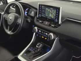 Toyota RAV4 (2019) thumbnail 2