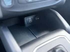 Ford Focus (2022) thumbnail 26