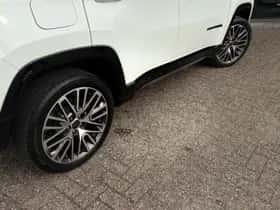 Jeep Compass (2017) thumbnail 17
