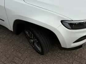 Jeep Compass (2017) thumbnail 18